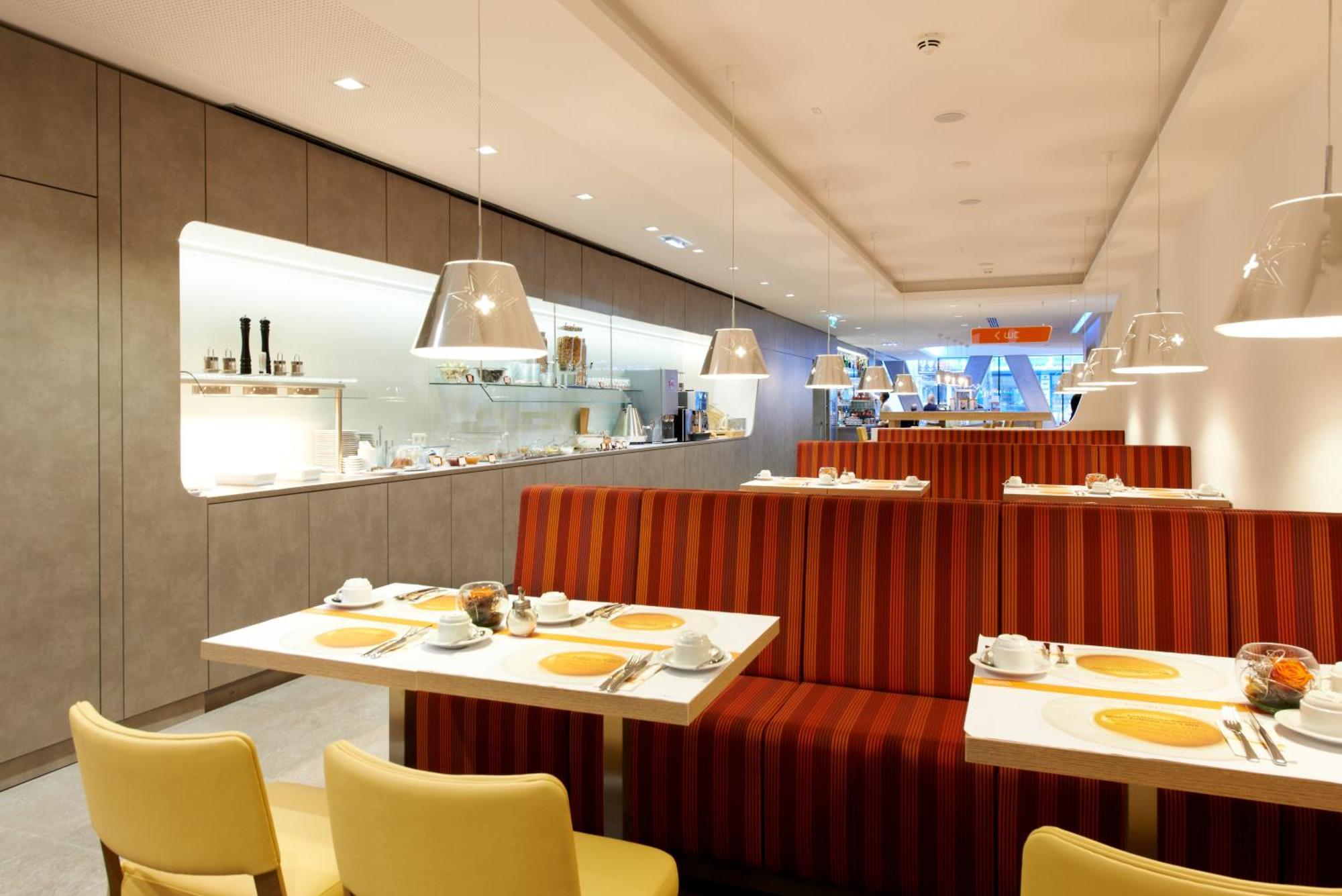 Simm'S Hotel - Cityhotel Next To Metro U3 Vienna Restaurant photo